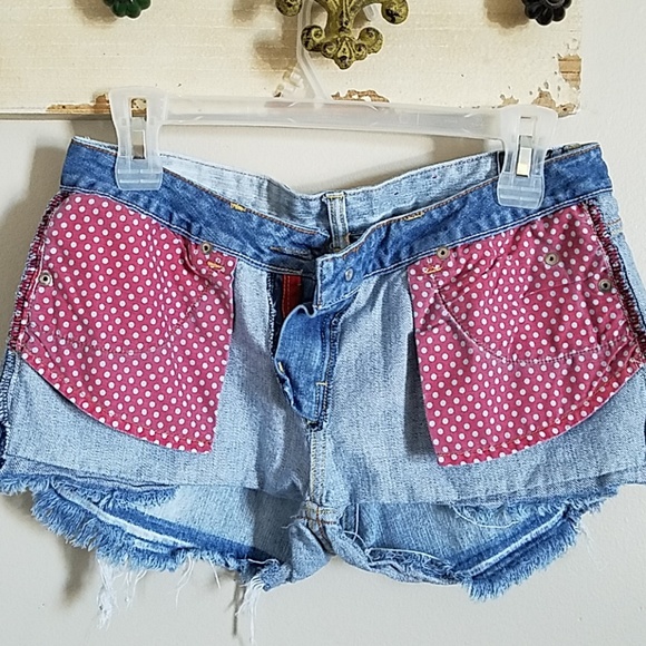 Jessica Simpson Daisy Duke shorts. - Picture 5 of 5